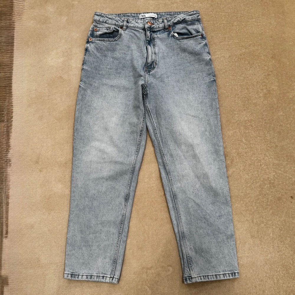 Zara Womens Light Wash High Waisted Mom Jeans Blue Size 12 Denim Cropped Relaxed